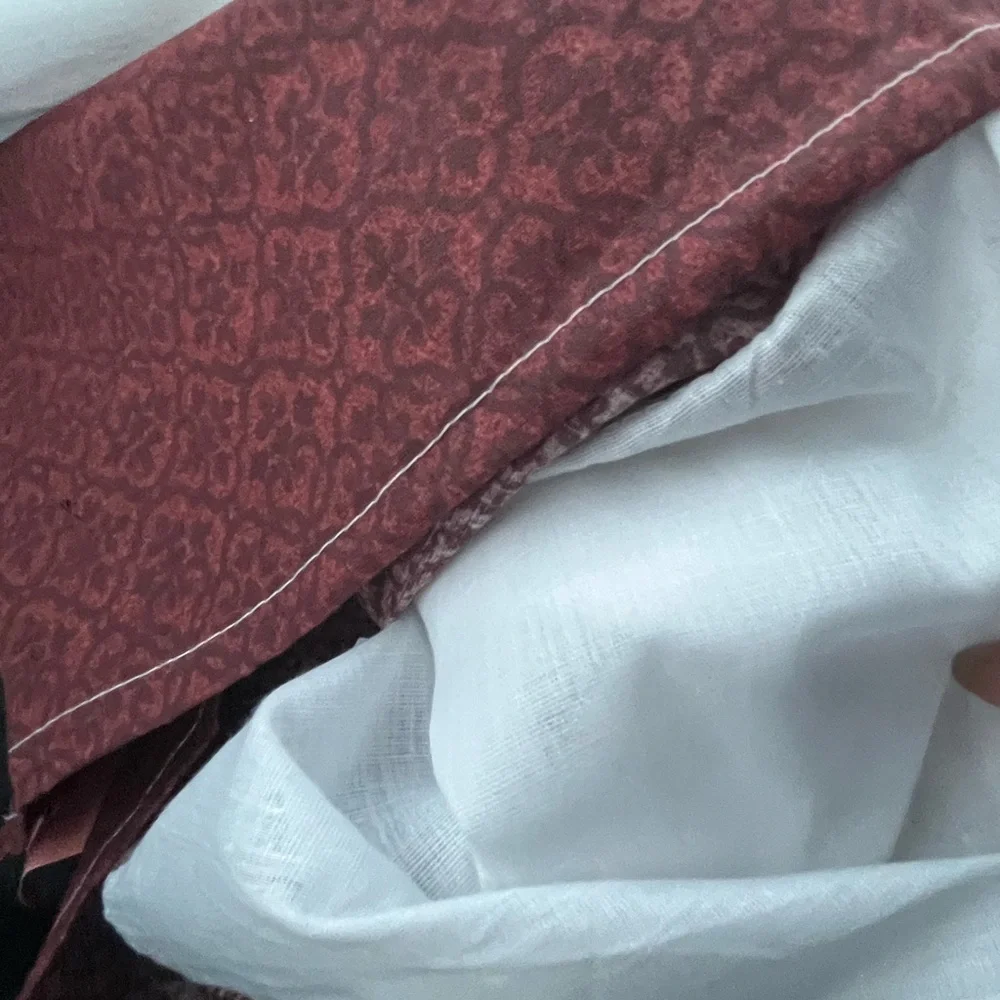 Red Print queen size Bedskirt/ Firm price